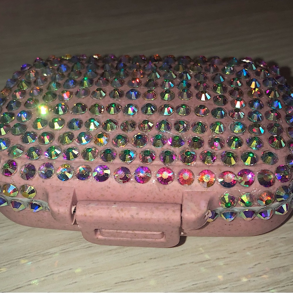 Fully stoned pill container/cases